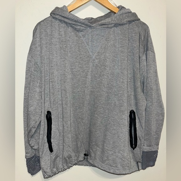 Nine West Tops - Nine West Active XL Jacket with Net mesh thumb holes